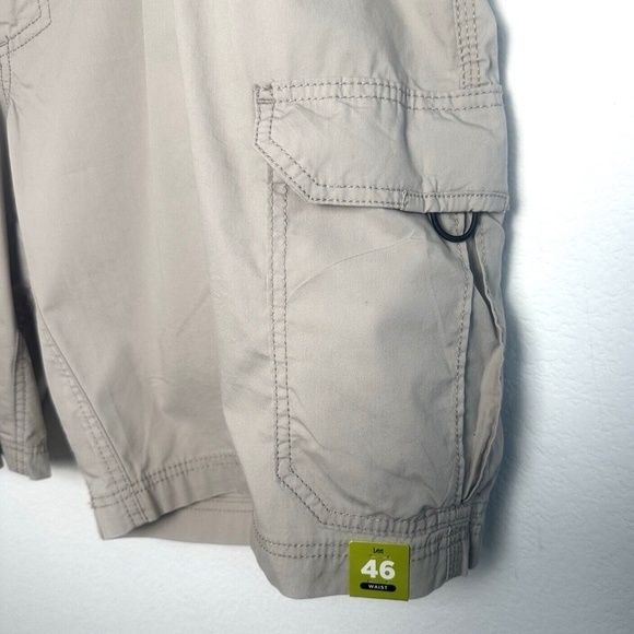 Lee Men's Extreme Motion Crossroad Cargo Short Size 46 Stone Khaki Stretch Waist - Picture 8 of 13